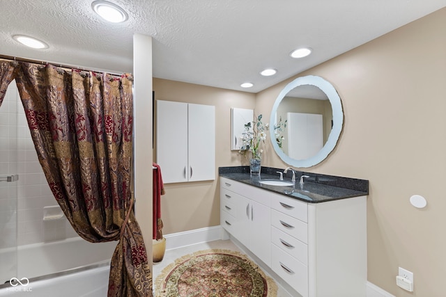 8164 Dean Rd, Indianapolis, IN 46240 - full bathroom with vanity, shower / bath combo, and recessed lighting