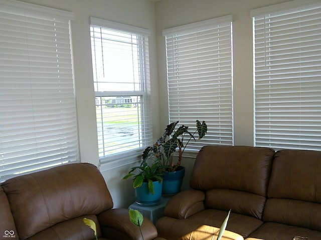 8804 Faulkner Dr, Indianapolis, IN 46239 - view of sunroom / solarium
