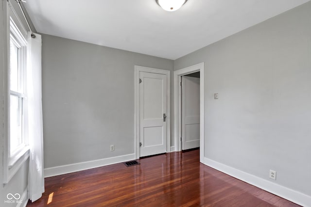 5209 E N St, Indianapolis, IN 46219 - photo 21
