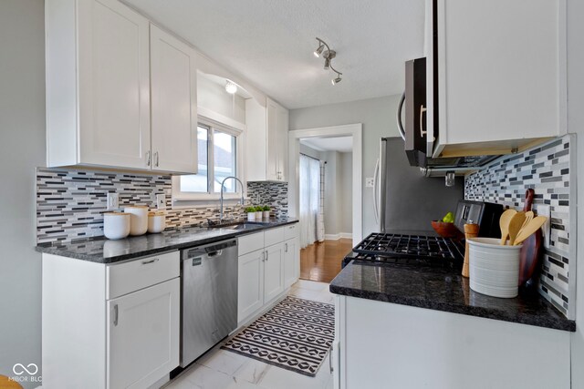 5209 E N St, Indianapolis, IN 46219 - photo 14