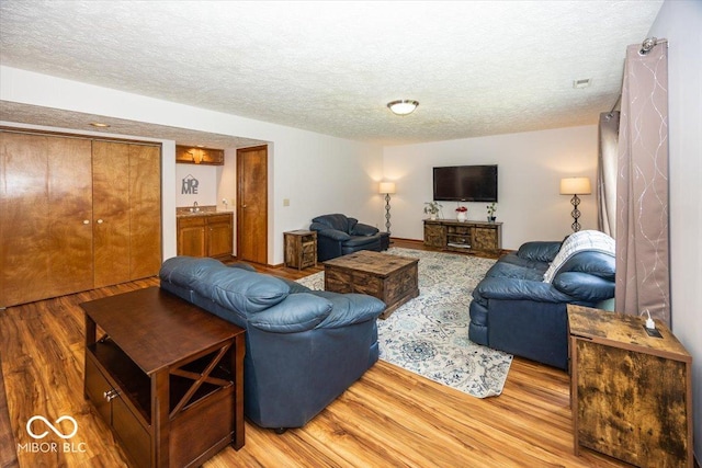 10404 Fawn Ridge Ln, Indianapolis, IN 46236 - photo 8