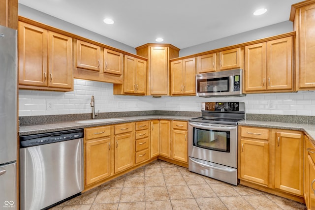 6686 Woodcrest Dr, Avon, IN 46123 - photo 14