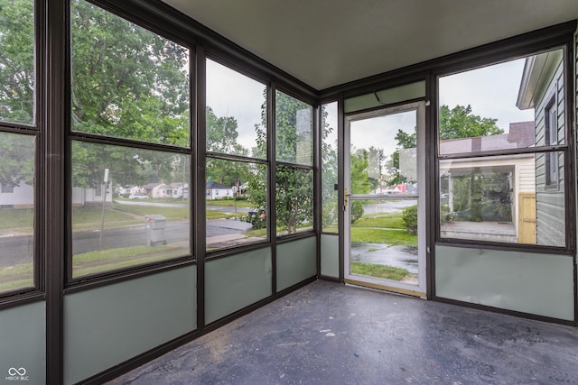 1710 N Irvington Ave, Indianapolis, IN 46218 - view of unfurnished sunroom