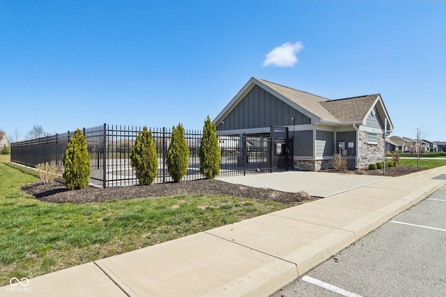 9916 Gallop Ln, Fishers, IN 46040 - view of home's community