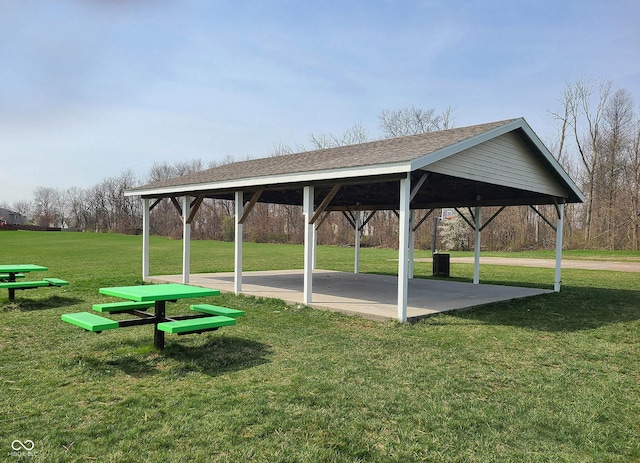 14459 Forsythia Ln, Fishers, IN 46038 - surrounding community with a yard and a gazebo