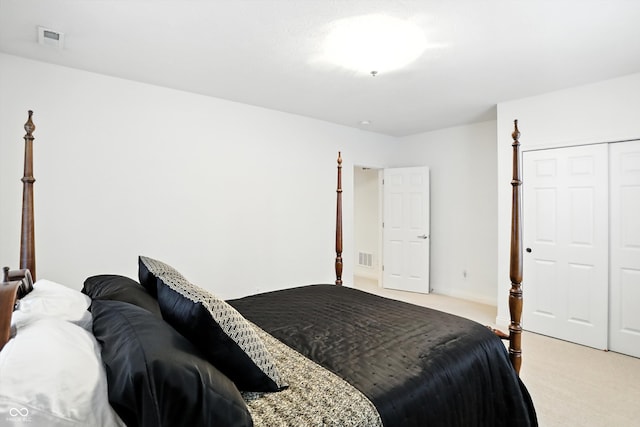 6570 Freemont Ln, Carmel, IN 46033 - bedroom featuring light colored carpet and a closet