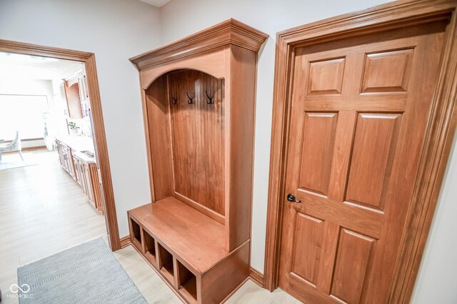 7845 Centerstone Ct, Indianapolis, IN 46259 - photo 24