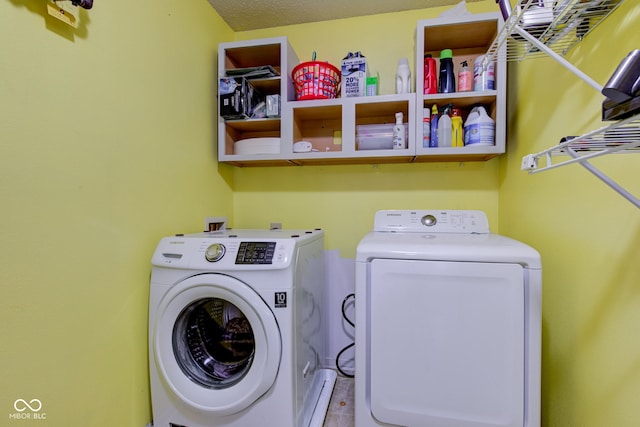 9593 W Constellation Dr, Pendleton, IN 46064 - laundry area featuring washing machine and dryer