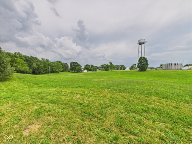 203 Plum St E, Frankton, IN 46044 - view of grassy yard