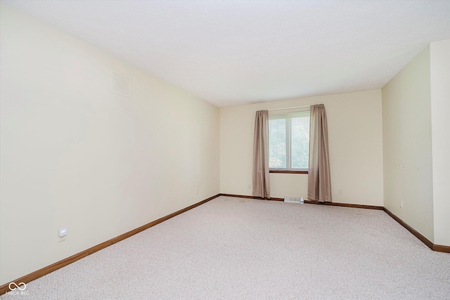 450 W 250 N, Lebanon, IN 46052 - empty room with light colored carpet and baseboards