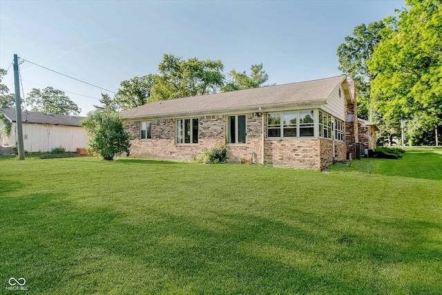 450 W 250 N, Lebanon, IN 46052 - single story home featuring brick siding and a front yard