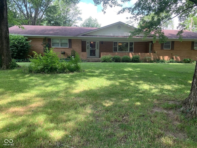 106 N 300 W, Greenfield, IN 46140 - photo 1