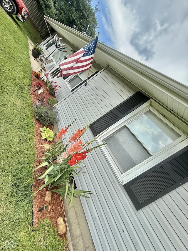 205 W Tanner St, Brownstown, IN 47220 - photo 4