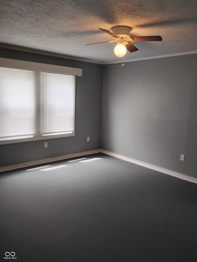 94 N Routiers Ave, Indianapolis, IN 46219 - empty room featuring a ceiling fan and a textured ceiling