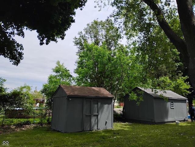 94 N Routiers Ave, Indianapolis, IN 46219 - view of shed