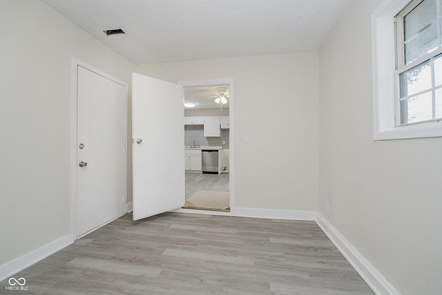 2807 Carla Ct, Indianapolis, IN 46219 - photo 14