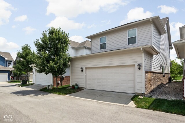 5832 Buskirk Dr, Indianapolis, IN 46216 - photo 32