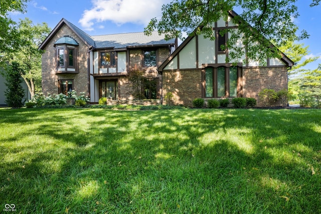 160 Scranton Ct, Zionsville, IN 46077 - view of front of house featuring brick siding and a front lawn