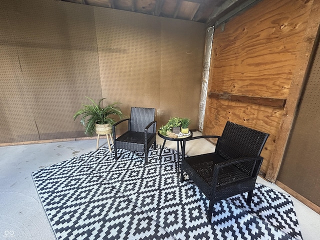 2845 12th St, Columbus, IN 47201 - view of sitting room