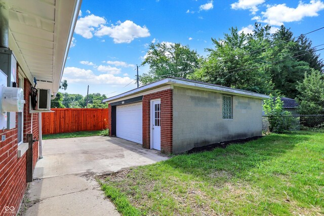 5015 Nowland Ave, Indianapolis, IN 46201 - view of detached garage