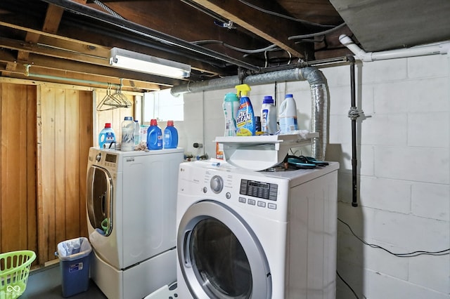95 S 11th Ave, Beech Grove, IN 46107 - laundry room featuring separate washer and dryer