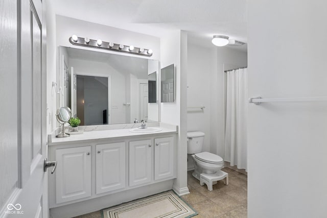 16636 Brownstone Ct, Westfield, IN 46074 - full bathroom with vanity and curtained shower