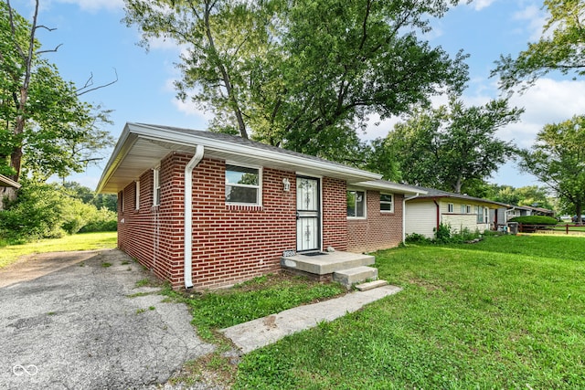 3938 N Grand Ave, Indianapolis, IN 46226 - photo 2