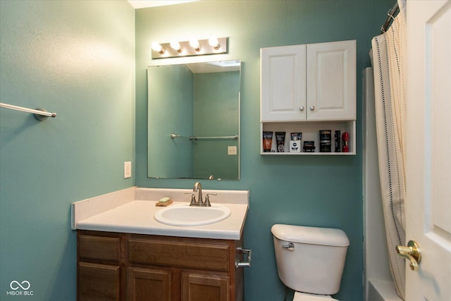 142 Hilltop Farms Blvd, Whiteland, IN 46184 - bathroom featuring vanity and toilet