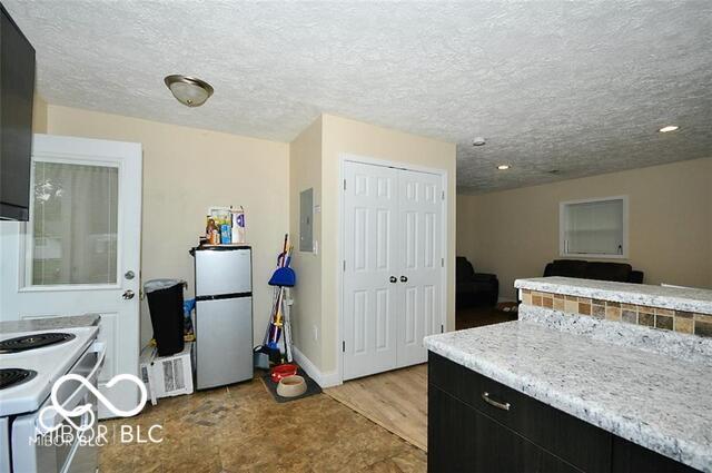 2305 Barnor Dr, Indianapolis, IN 46219 - photo 10