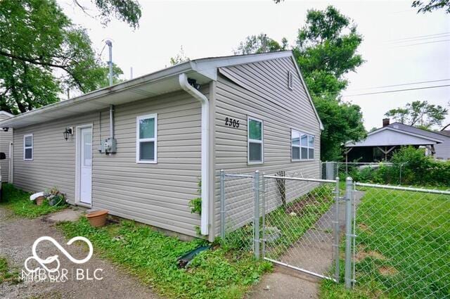 2305 Barnor Dr, Indianapolis, IN 46219 - photo 1