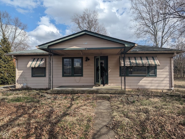 441 N Forsythe St, Franklin, IN 46131 - bungalow-style home with covered porch