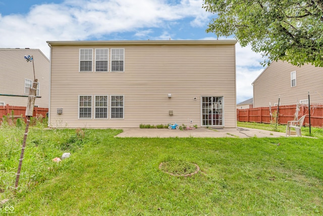 1449 Danielle Dr, Indianapolis, IN 46231 - back of property with a patio area