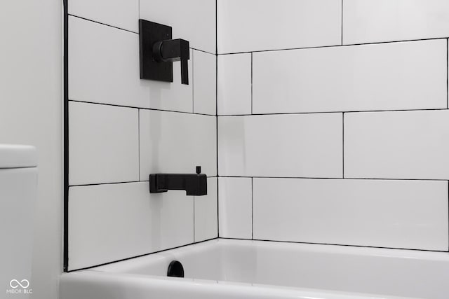 339 Honey Locust Pl, North Vernon, IN 47265 - bathroom view of shower / bath combination