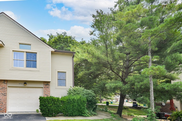 9552 Maple Way, Indianapolis, IN 46268 - photo 1