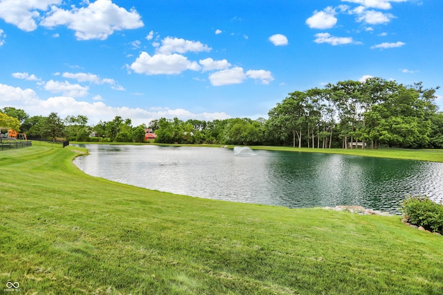 5761 Coopers Hawk Dr, Carmel, IN 46033 - water view