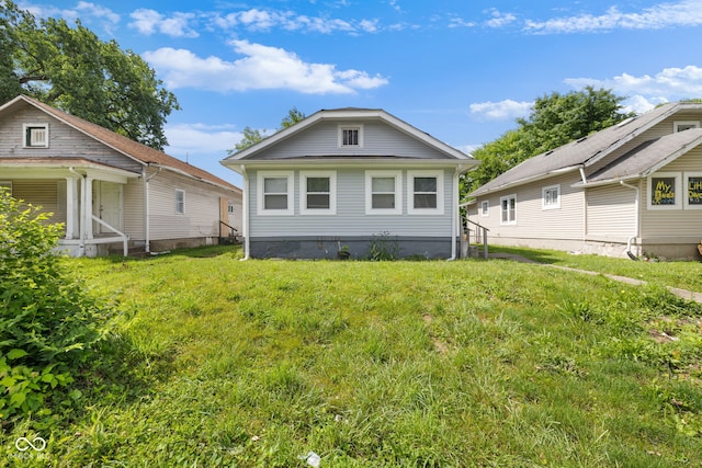 615 Udell St, Indianapolis, IN 46208 - back of property with a lawn