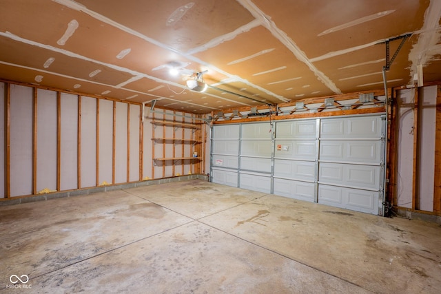 6029 Sycamore Forge Dr, Indianapolis, IN 46254 - view of garage