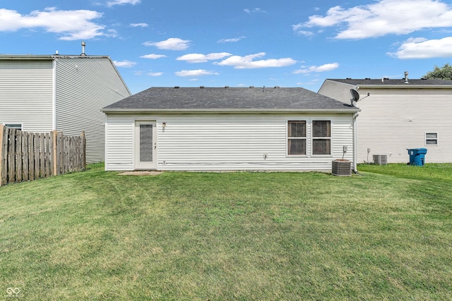 1912 Blue Pine Ln, Indianapolis, IN 46231 - rear view of house with a shingled roof
