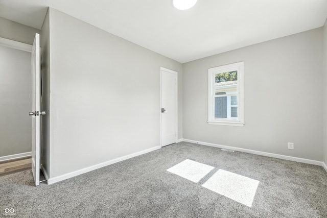 452 N Fenton Ave, Indianapolis, IN 46219 - unfurnished room with carpet flooring