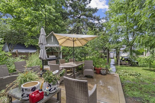 38 W Main St, Brownsburg, IN 46112 - view of patio / terrace with outdoor dining space