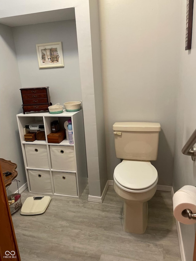 1346 N Buck Creek Rd, Greenfield, IN 46140 - bathroom featuring wood finished floors