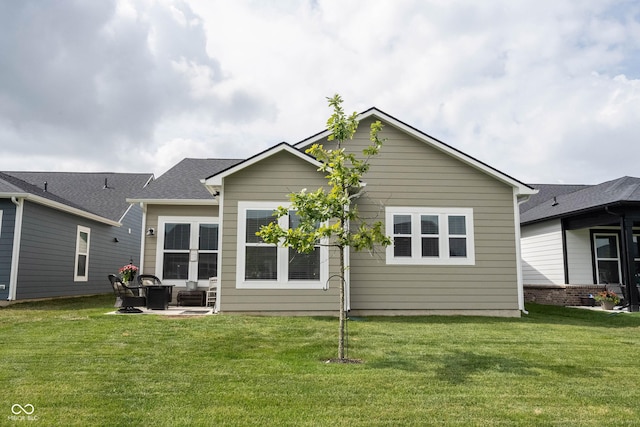 2856 Old Rosebud Ln, Westfield, IN 46074 - back of house featuring a yard, a patio, and outdoor lounge area