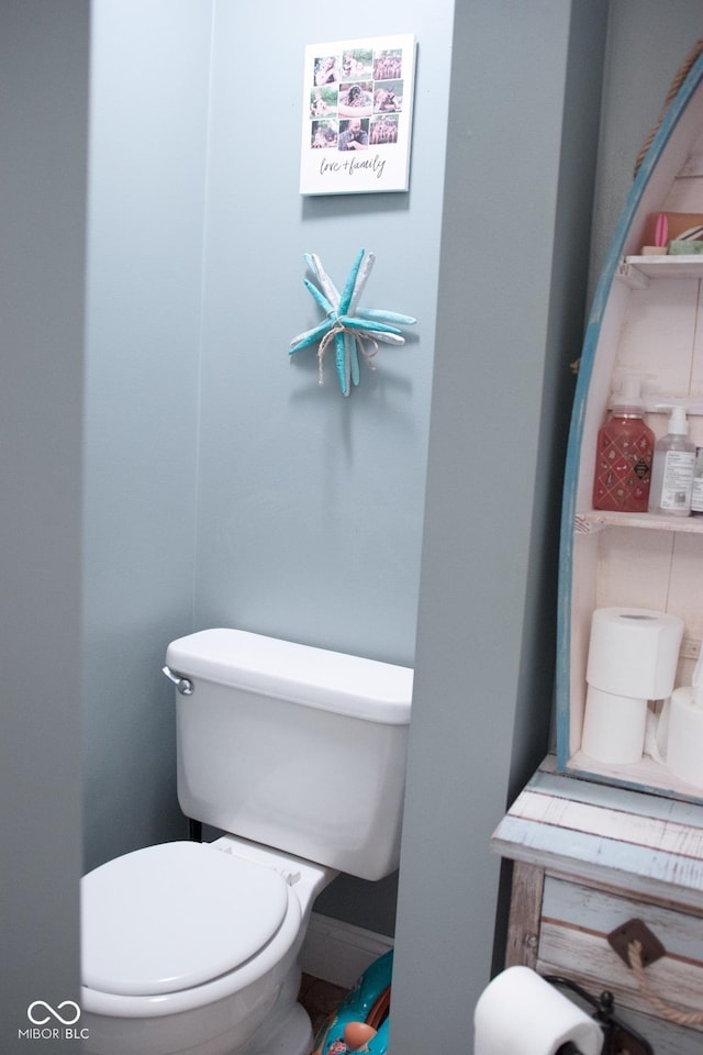 643 Harlan St, Plainfield, IN 46168 - bathroom featuring toilet