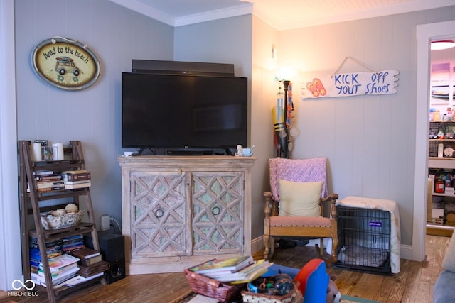 643 Harlan St, Plainfield, IN 46168 - living area with wood finished floors and ornamental molding