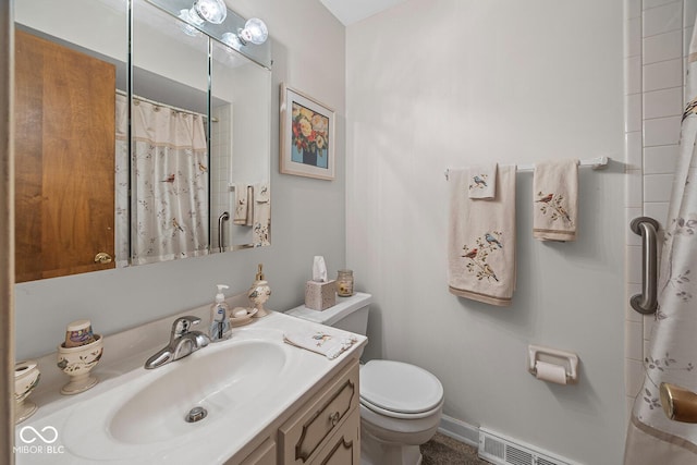 3620 Winter St, Lafayette, IN 47909 - bathroom with vanity and a shower with curtain