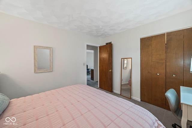 3620 Winter St, Lafayette, IN 47909 - carpeted bedroom with a closet and a desk