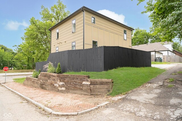 2130 Brookside Pkwy N Drive, Indianapolis, IN 46201 - view of home's exterior