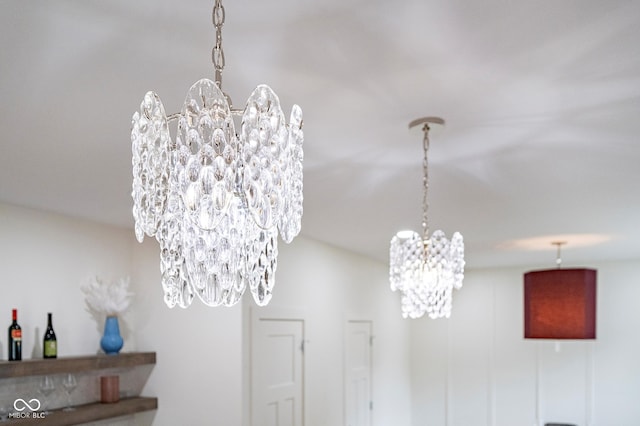 2130 Brookside Pkwy N Drive, Indianapolis, IN 46201 - detailed view of a chandelier