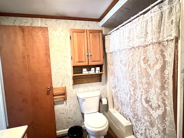 4096 N 200 W, Greenfield, IN 46140 - full bath featuring ornamental molding, vanity, and shower / bath combo