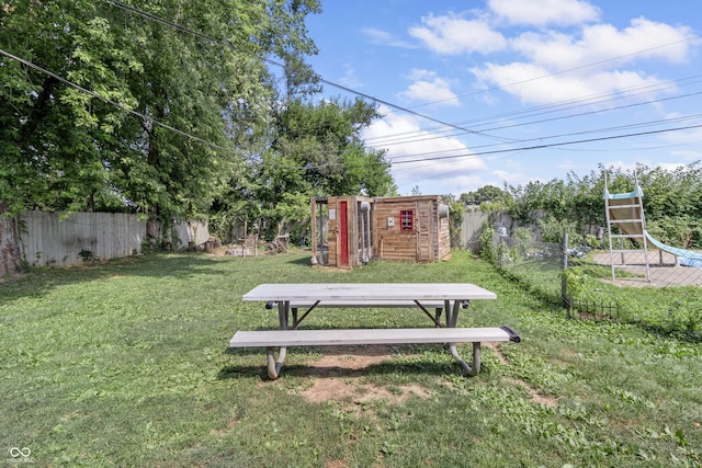 3534 Carr Ave, Indianapolis, IN 46221 - view of yard featuring an outdoor structure
